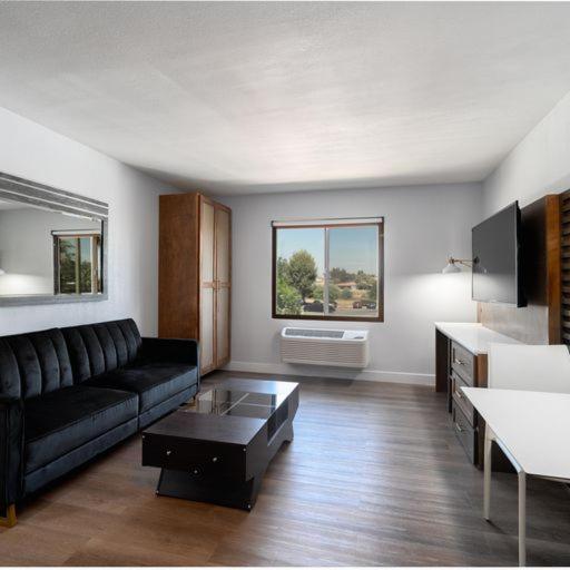 Mainstay Suites Moreno Valley Near March Air Reserve Base المظهر الخارجي الصورة