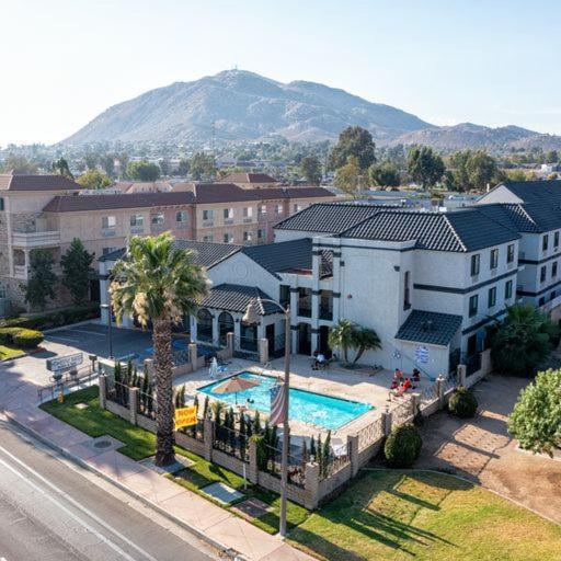 Mainstay Suites Moreno Valley Near March Air Reserve Base المظهر الخارجي الصورة
